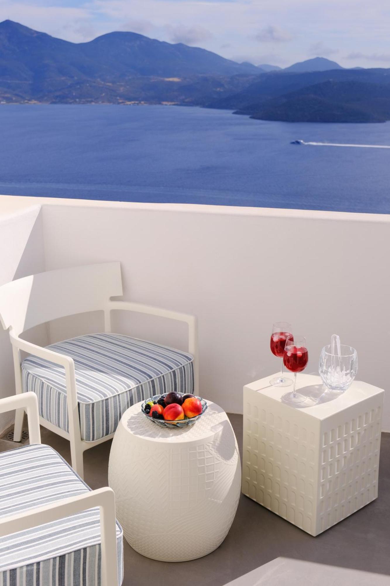 Odyssey Rock Milos Sunset Suites Plaka  Exterior photo
